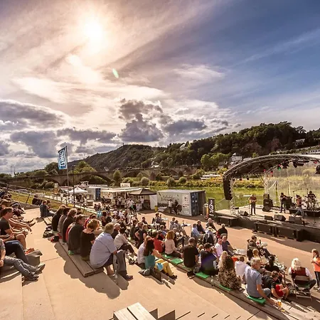 酒店 Express - By Ihg 3*