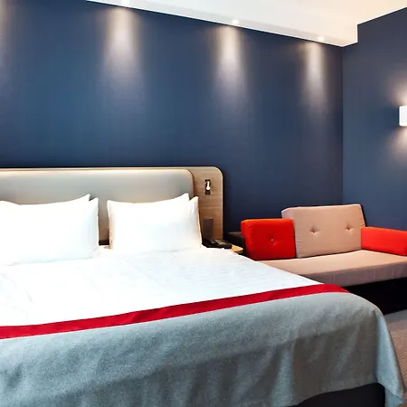 Express - By Ihg Отель