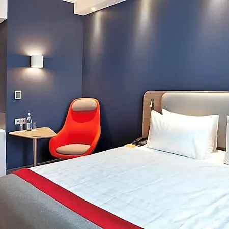 Express - By Ihg 3*