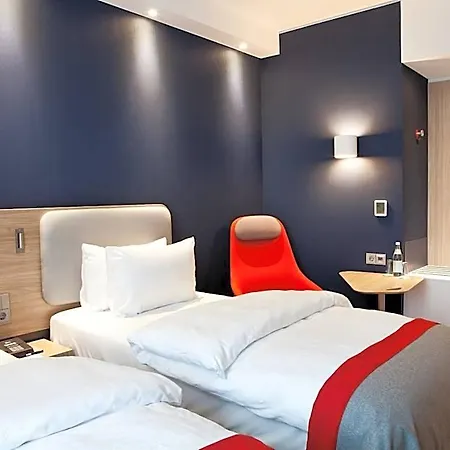 Express - By Ihg