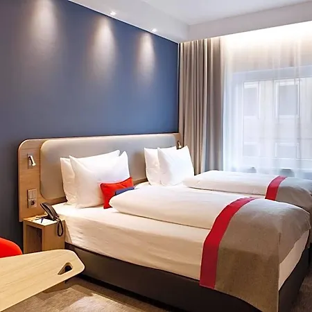 Express - By Ihg Hotel