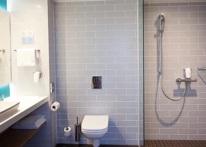 מלון Express - By Ihg