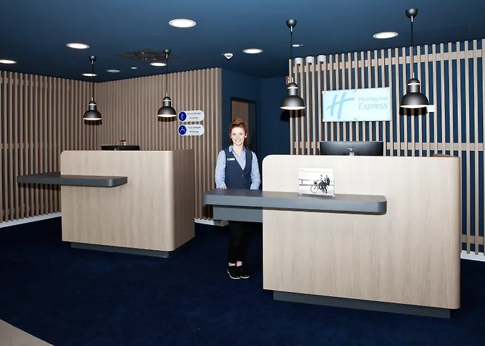 Express - By Ihg מלון 3*