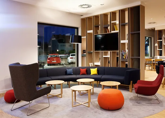 Express - By Ihg מלון